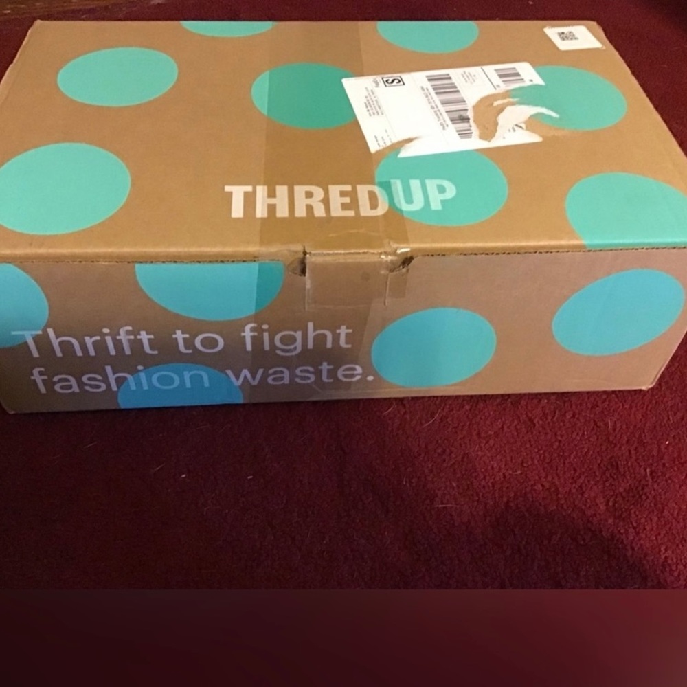 MYSTERY BOX WOMENS CLOTHES & ACCESSORIES